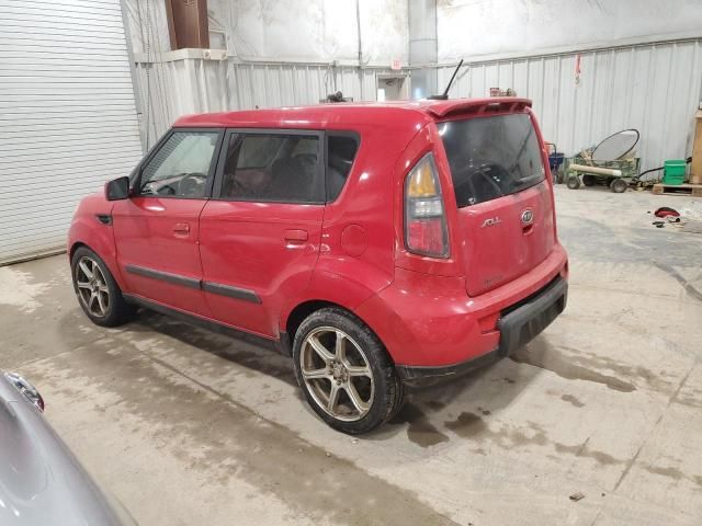 2010 KIA Soul +