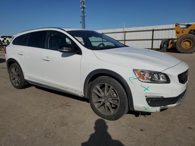 2018 Volvo V60 Cross Country Premier