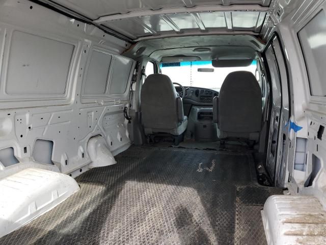 2004 Ford Econoline E150 Van