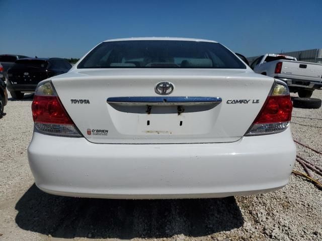 2005 Toyota Camry LE