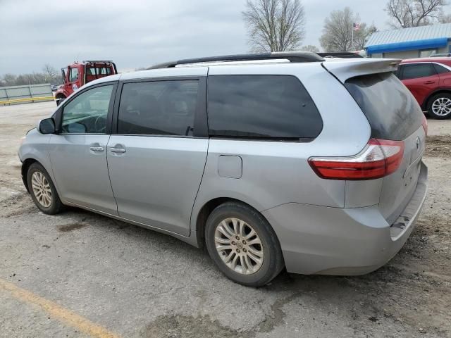 2015 Toyota Sienna XLE