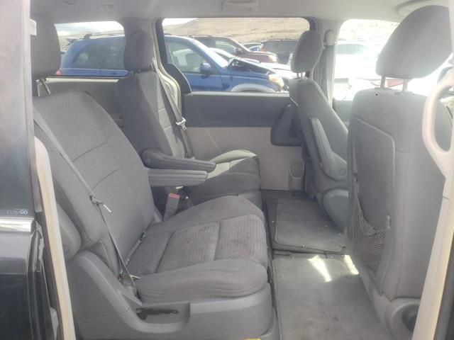 2009 Chrysler Town & Country LX