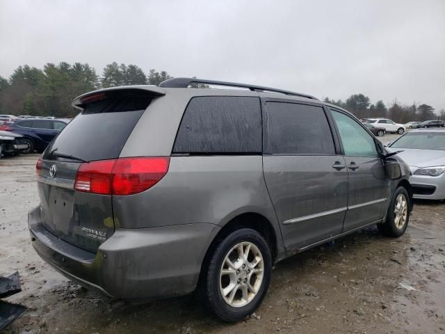 2004 Toyota Sienna XLE