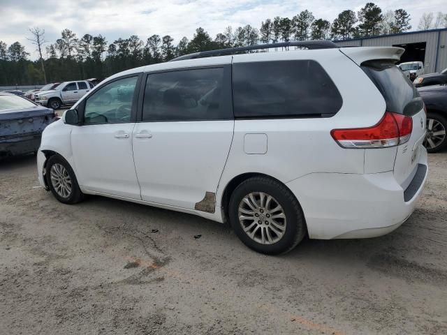 2011 Toyota Sienna XLE