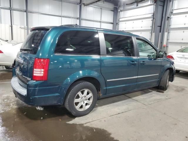 2009 Chrysler Town & Country Touring