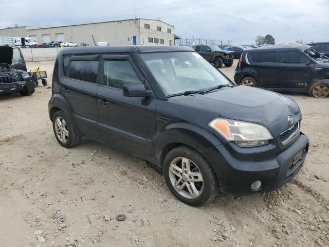 2011 KIA Soul +