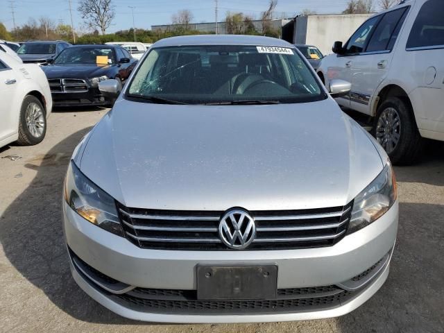 2013 Volkswagen Passat SE