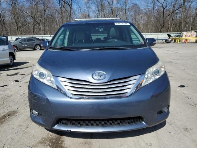 2014 Toyota Sienna XLE