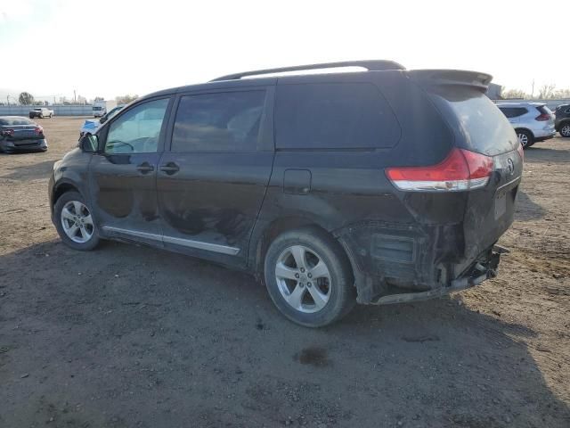 2014 Toyota Sienna LE