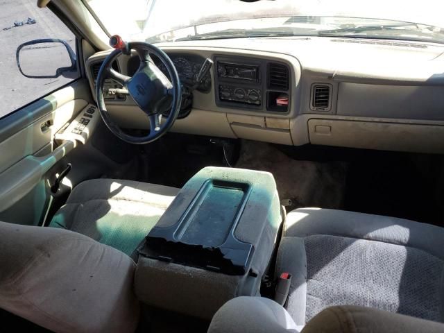 2001 Chevrolet Tahoe C1500