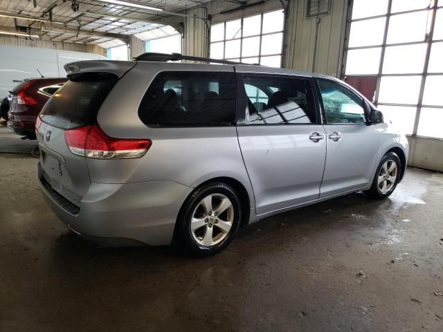 2011 Toyota Sienna LE