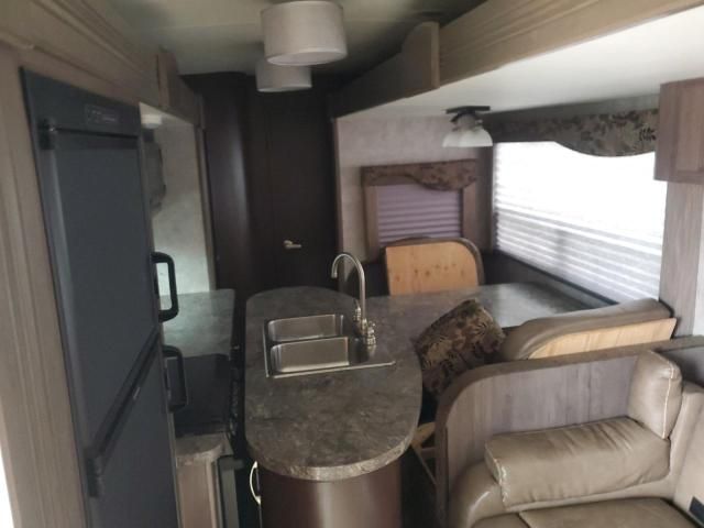 2017 Winnebago Camper