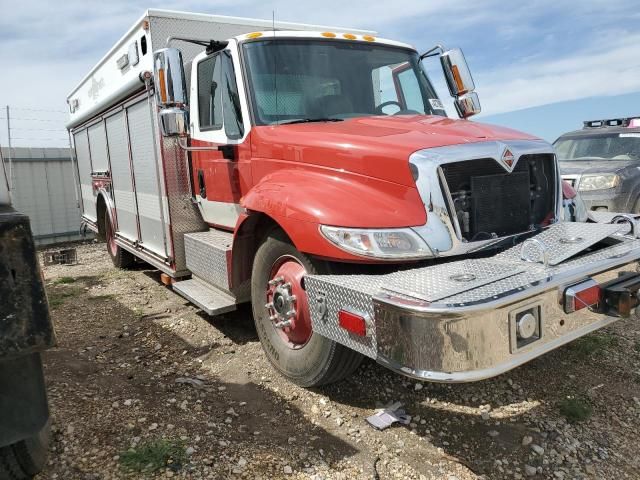 2002 International 4000 4400