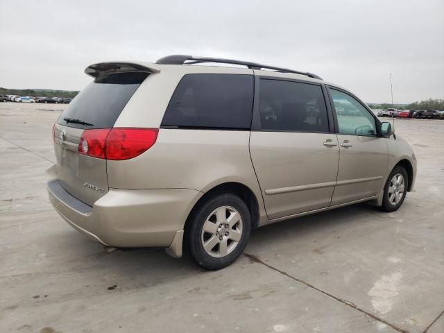 2008 Toyota Sienna XLE