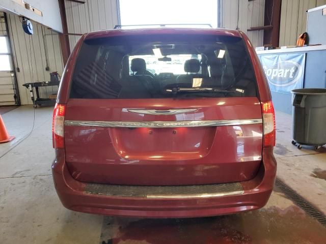 2016 Chrysler Town & Country Touring