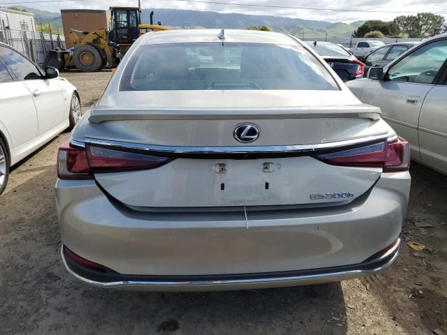 2022 Lexus ES 300H Base