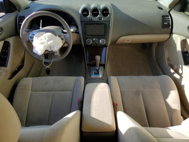 2010 Nissan Altima Base