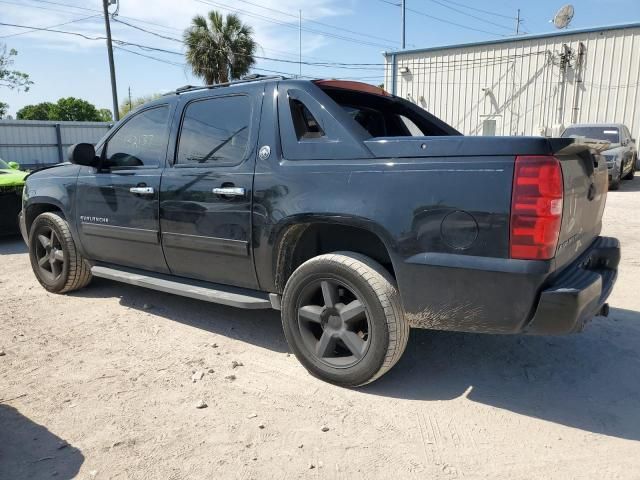 2013 Chevrolet Avalanche LS