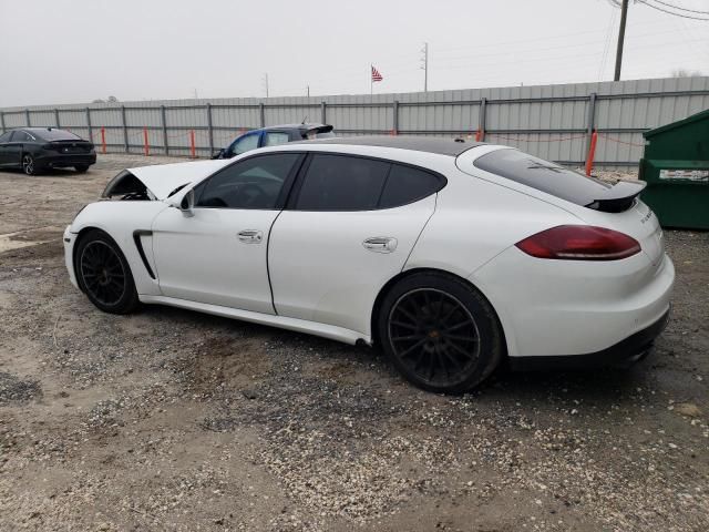 2016 Porsche Panamera 2