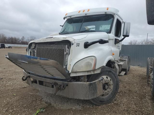 2012 Freightliner Cascadia 125