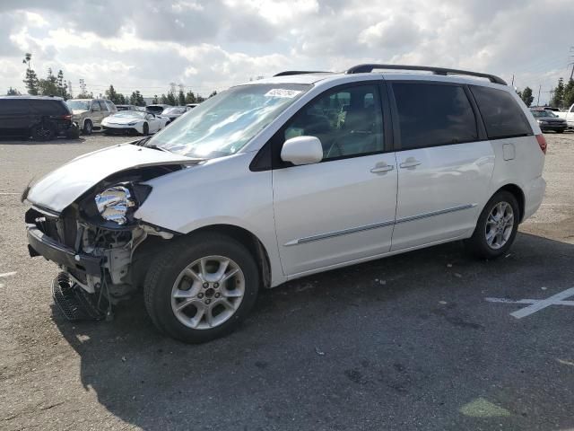 2004 Toyota Sienna XLE