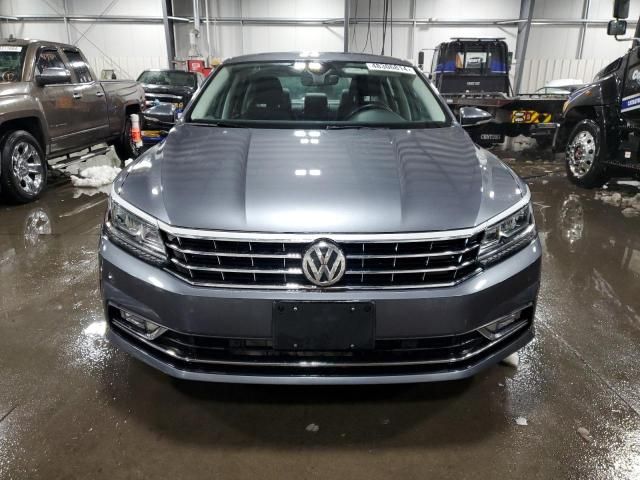 2017 Volkswagen Passat SEL Premium