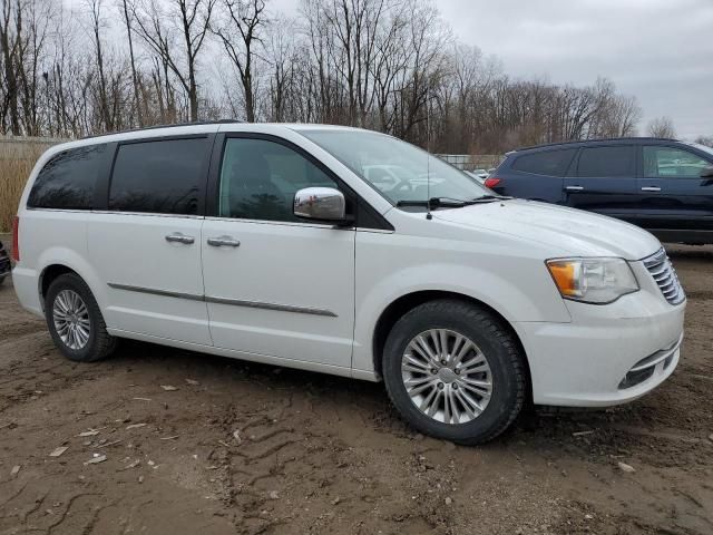 2015 Chrysler Town & Country Touring L