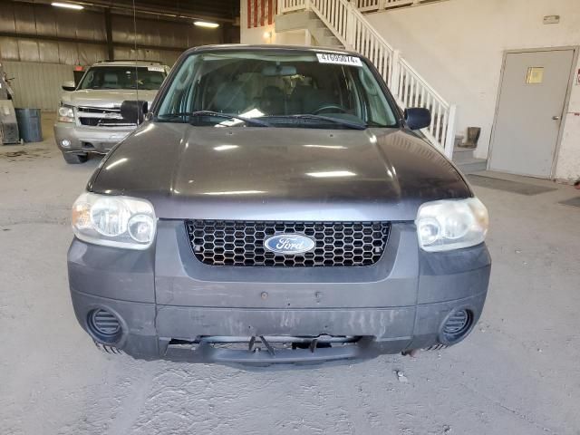 2005 Ford Escape XLS