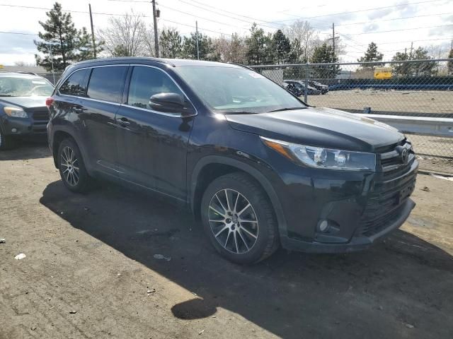 2017 Toyota Highlander SE