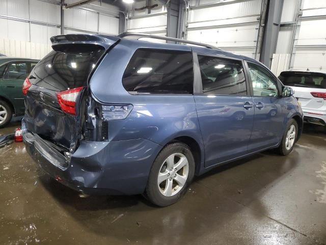 2015 Toyota Sienna LE