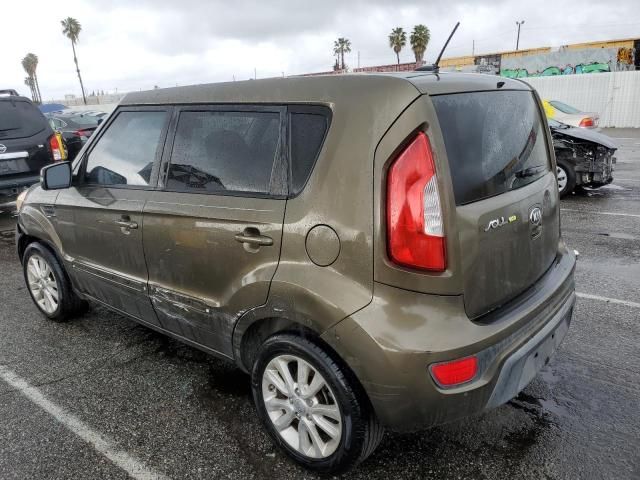 2013 KIA Soul +