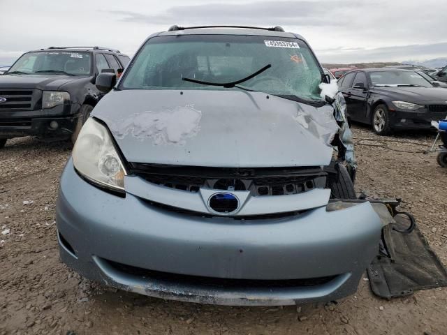 2009 Toyota Sienna CE