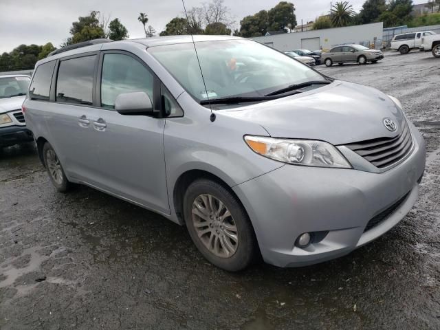 2011 Toyota Sienna XLE