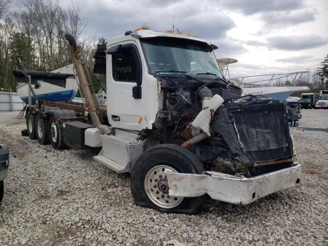 2016 Peterbilt 567