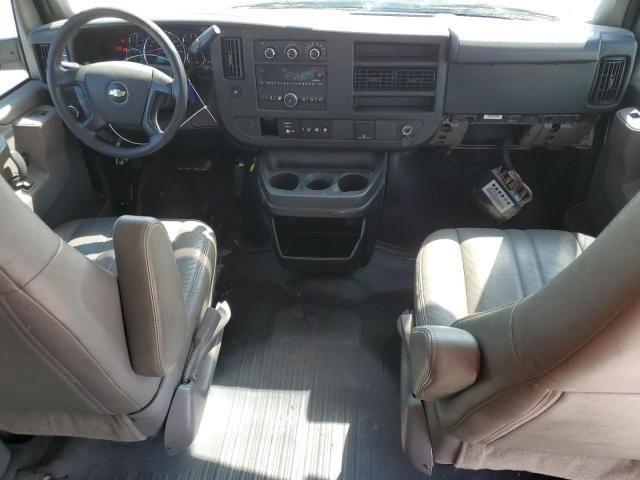 2016 Chevrolet Express G2500