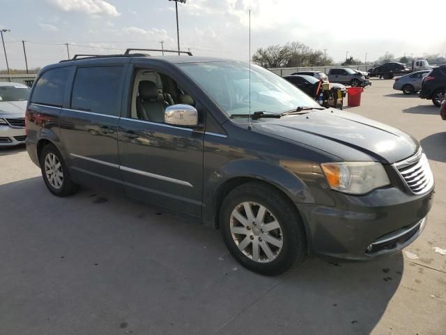 2011 Chrysler Town & Country Touring L