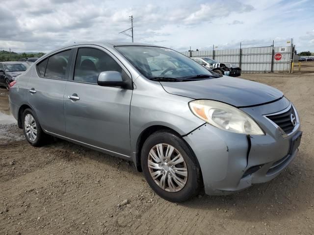 2013 Nissan Versa S