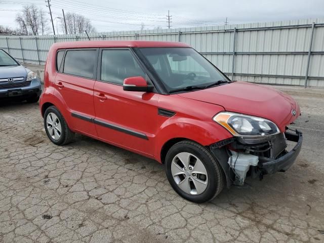 2013 KIA Soul +