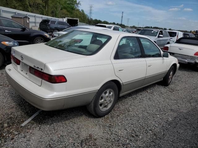 1999 Toyota Camry LE