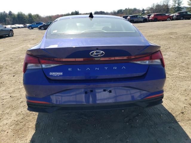 2023 Hyundai Elantra SE