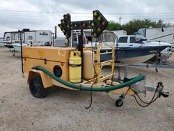 Salvage trucks for sale at Mercedes, TX auction: 2000 Fene Trailer