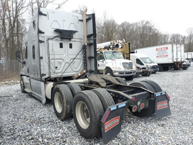 2016 Freightliner Cascadia 125