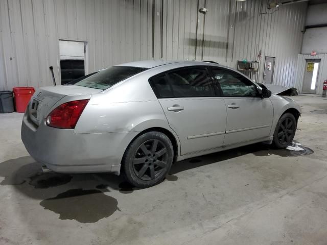 2004 Nissan Maxima SE