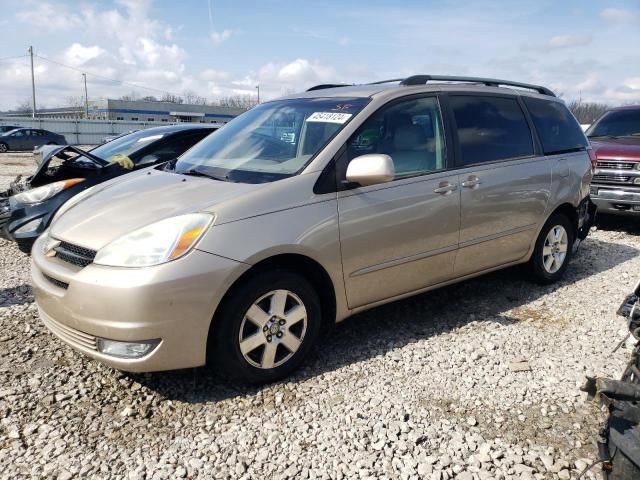 2004 Toyota Sienna XLE