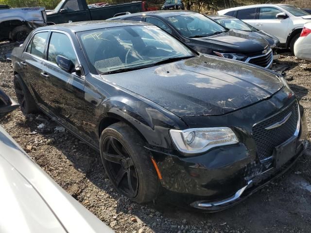 2019 Chrysler 300 Touring