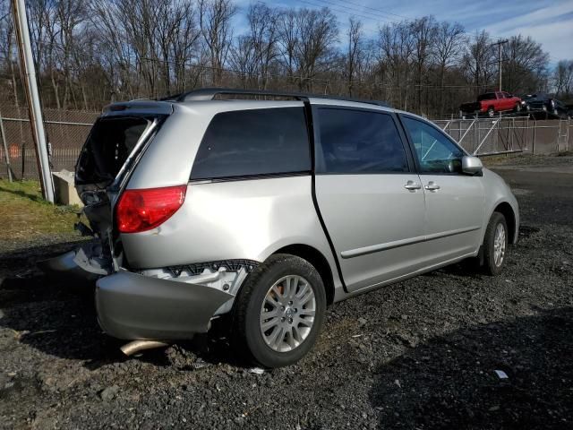 2008 Toyota Sienna XLE