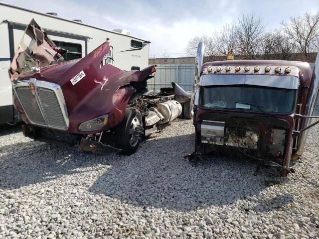 2012 Kenworth Construction T660