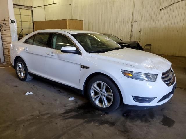 2014 Ford Taurus SEL