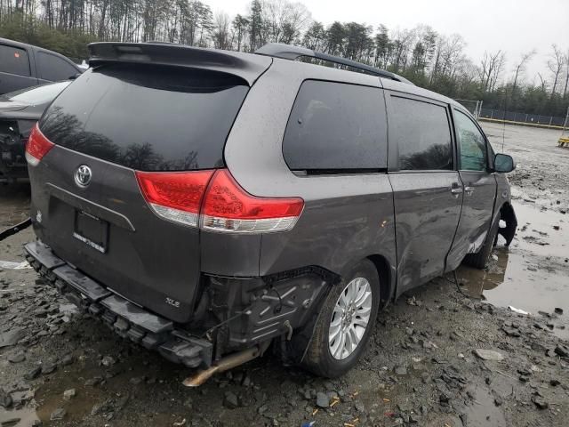 2012 Toyota Sienna XLE