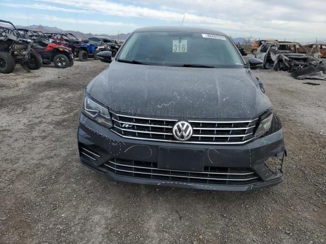 2017 Volkswagen Passat R-Line